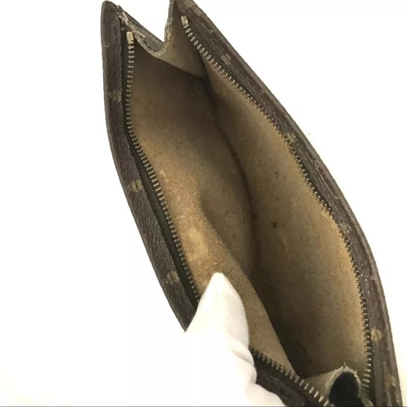 AUTH Louis Vuitton Monogram Cosmetic Pouch - Picture 7 of 9